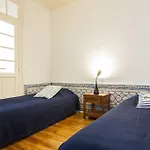 Joivy Classic 3Br Home With Workspace In Chiado, 2Mins From Baixa-Chiado Subway *