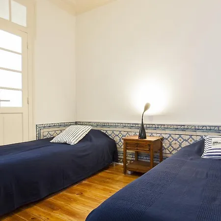 Joivy Classic 3Br Home With Workspace In Chiado, 2Mins From Baixa-Chiado Subway *