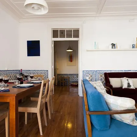Apartment Joivy Classic 3Br Home With Workspace In Chiado, 2Mins From Baixa-Chiado Subway Lisbon