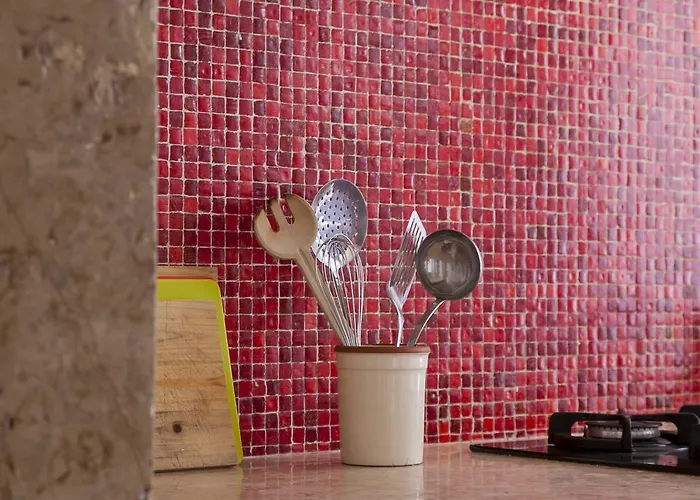 Joivy Classic 3br With Workspace In Chiado, 2mins From Baixa-chiado Subway Lisboa