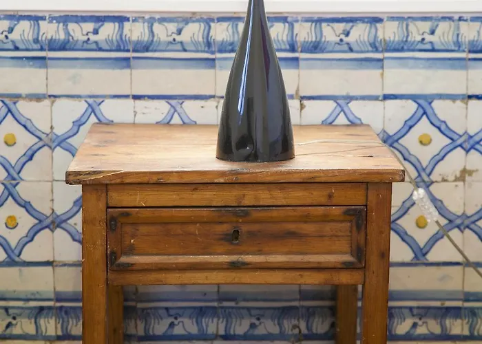 Joivy Classic 3br With Workspace In Chiado, 2mins From Baixa-chiado Subway Apartamento *