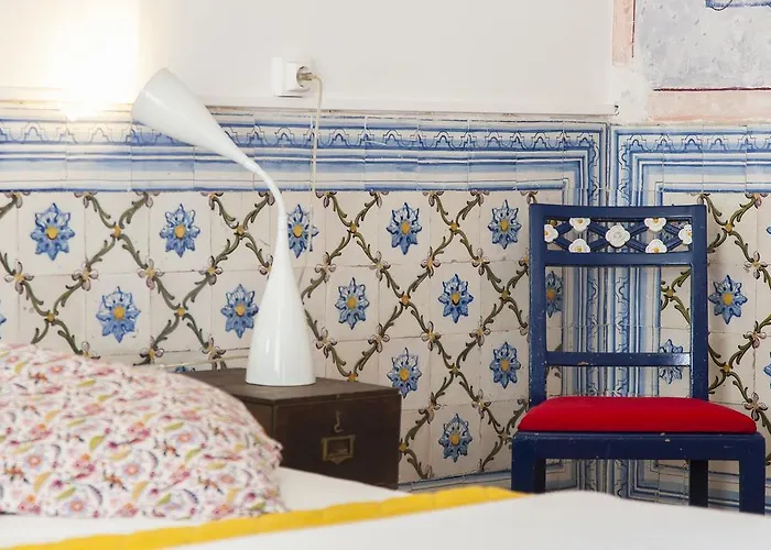 Apartamento Joivy Classic 3br With Workspace In Chiado, 2mins From Baixa-chiado Subway